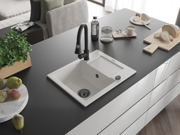 Mexen Enzo granito plautuvė su 1 dubeniu ir nutekamuoju padėklu bei virtuviniu maišytuvu Elia, balta - 6506-20-670101-70