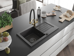 Mexen Pablo vieno dubens granito plautuvė su laikikliu ir Duo virtuviniu maišytuvu, juodos spalvos su dėmėmis