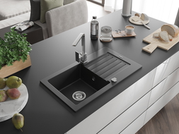 Mexen Pablo granitinis vienos kameros kriauklė su nusausinimo vieta ir virtuvine Ritos maišytuvu, juoda - 6510-77-670300-00